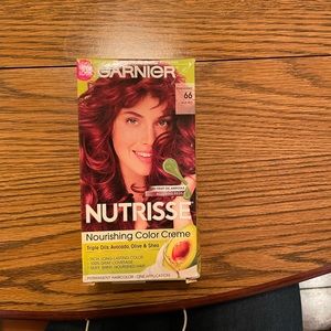 Garnier Fructis #66 Pomegranate True Red Hair Dye